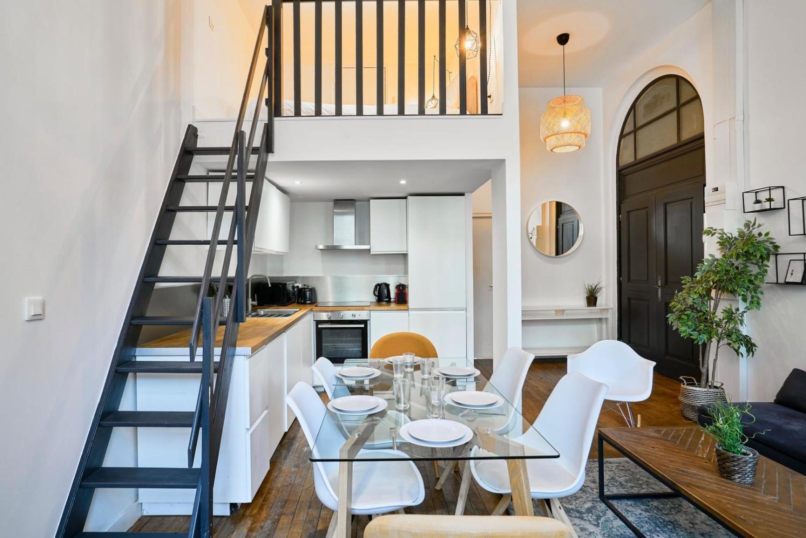 Bright 3-Bedroom 2-Bathroom Flat. ลีลล์ ภายนอก รูปภาพ