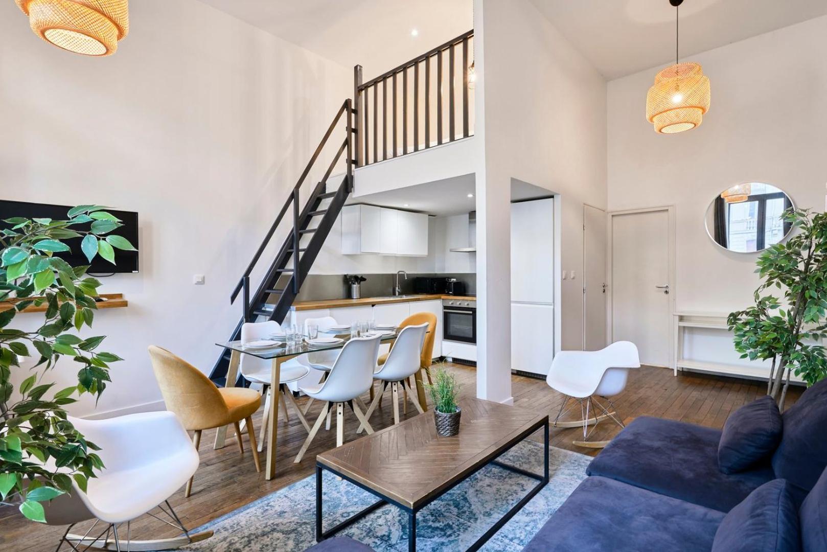 Bright 3-Bedroom 2-Bathroom Flat. ลีลล์ ภายนอก รูปภาพ