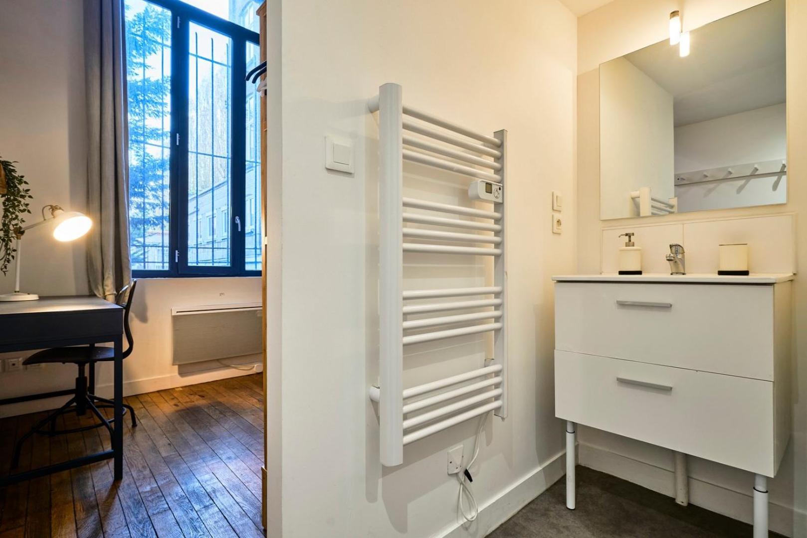 Bright 3-Bedroom 2-Bathroom Flat. ลีลล์ ภายนอก รูปภาพ